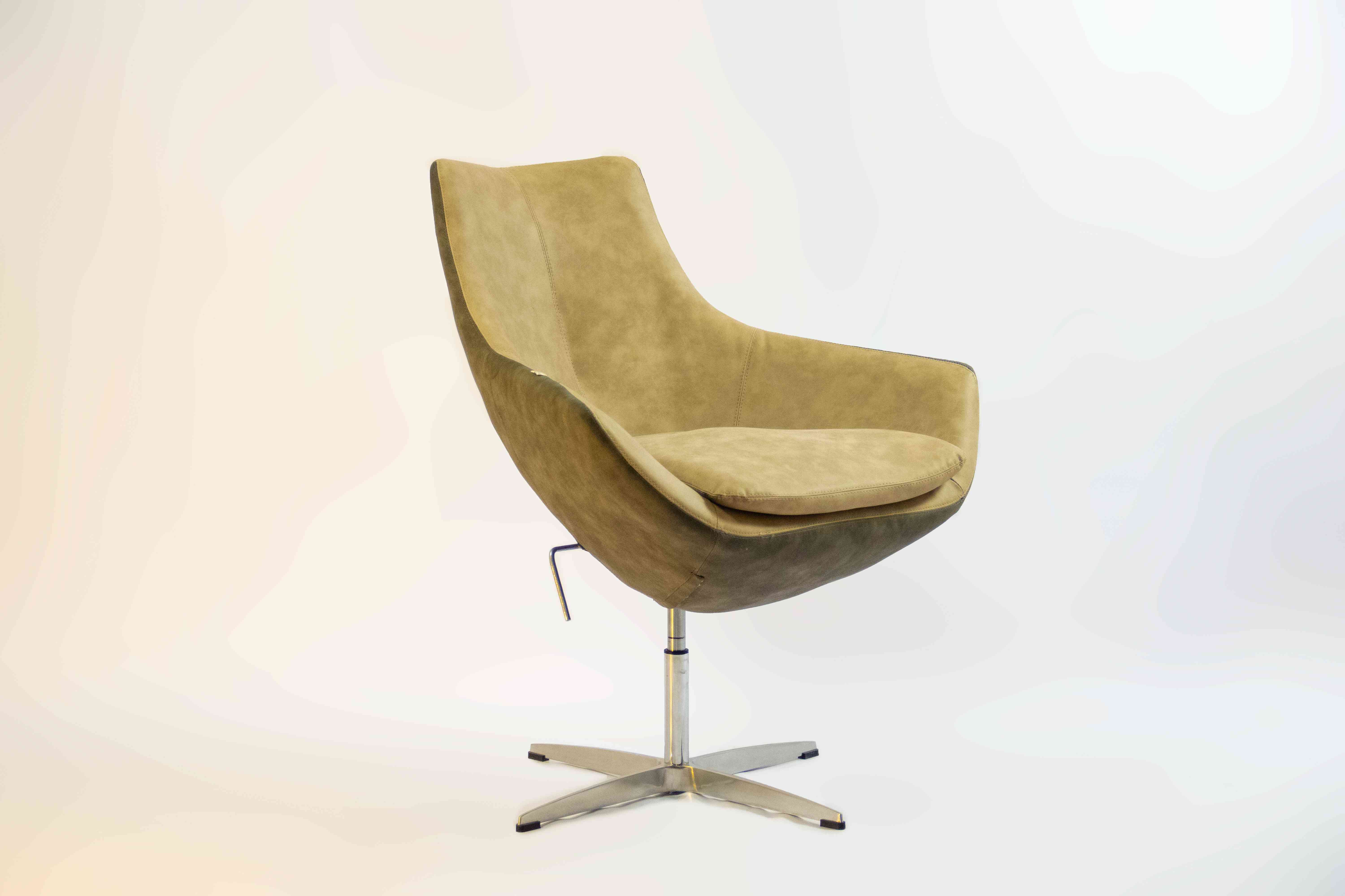 Swan Chair Back View