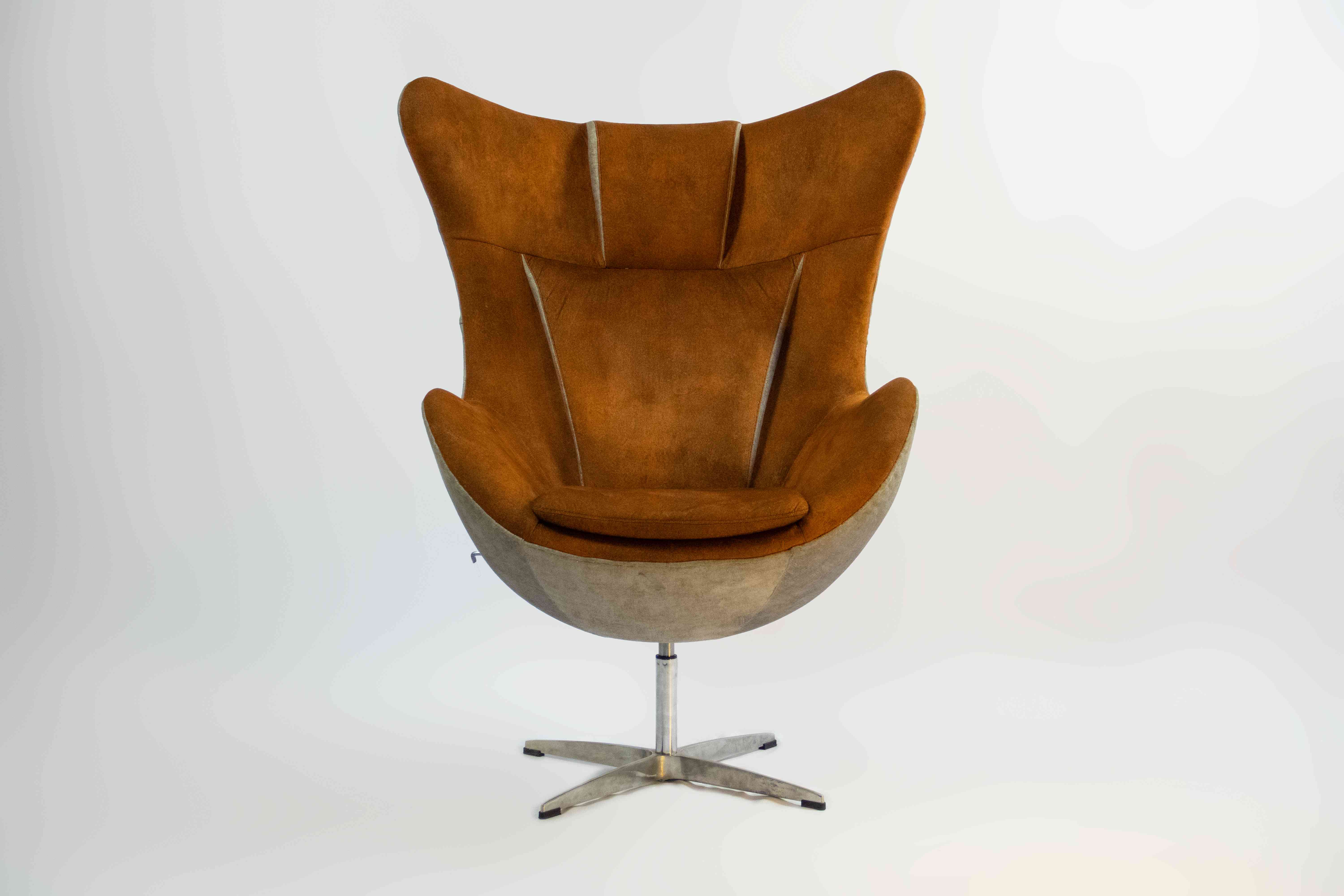Swan Chair Front View