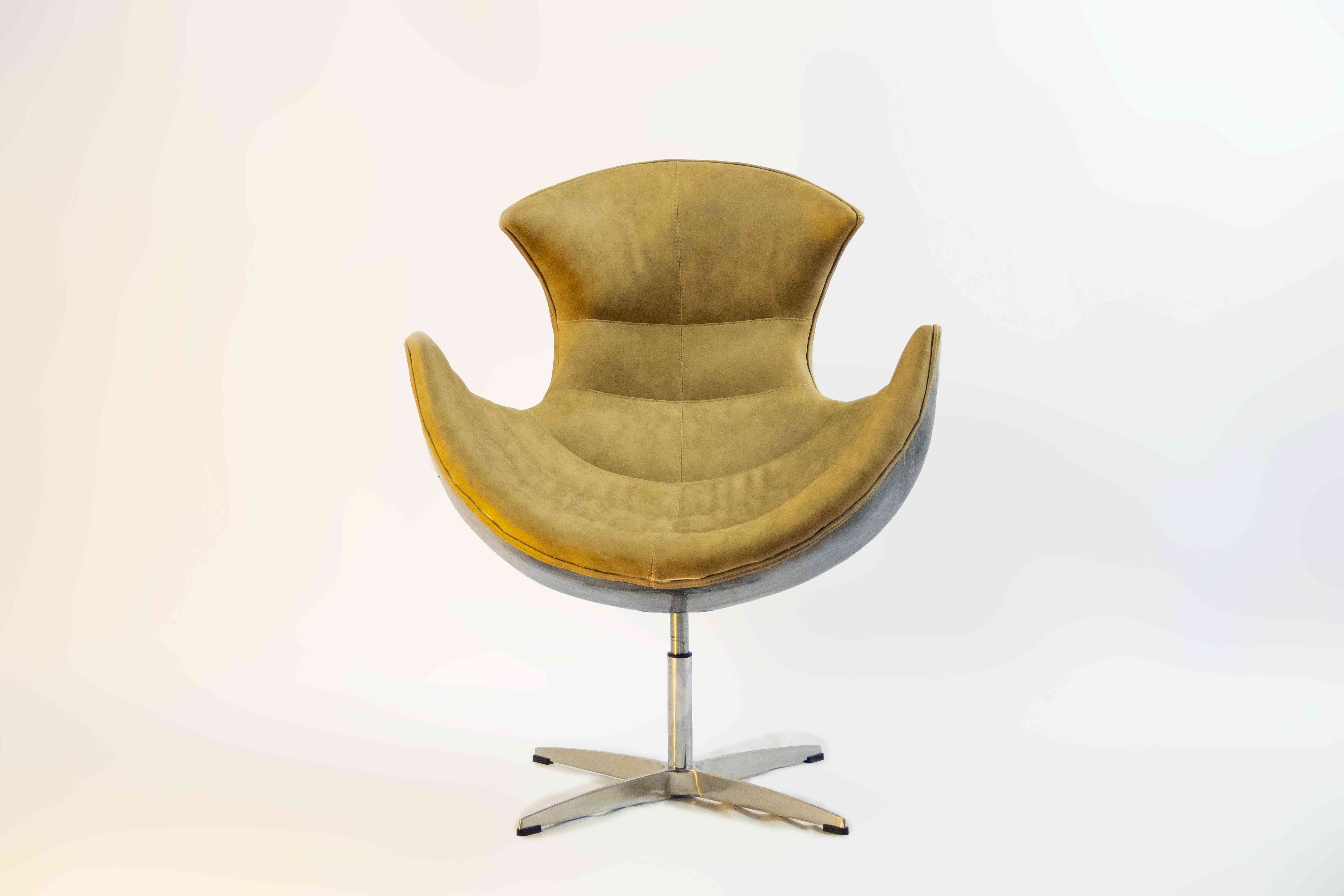 Swan Chair Side View