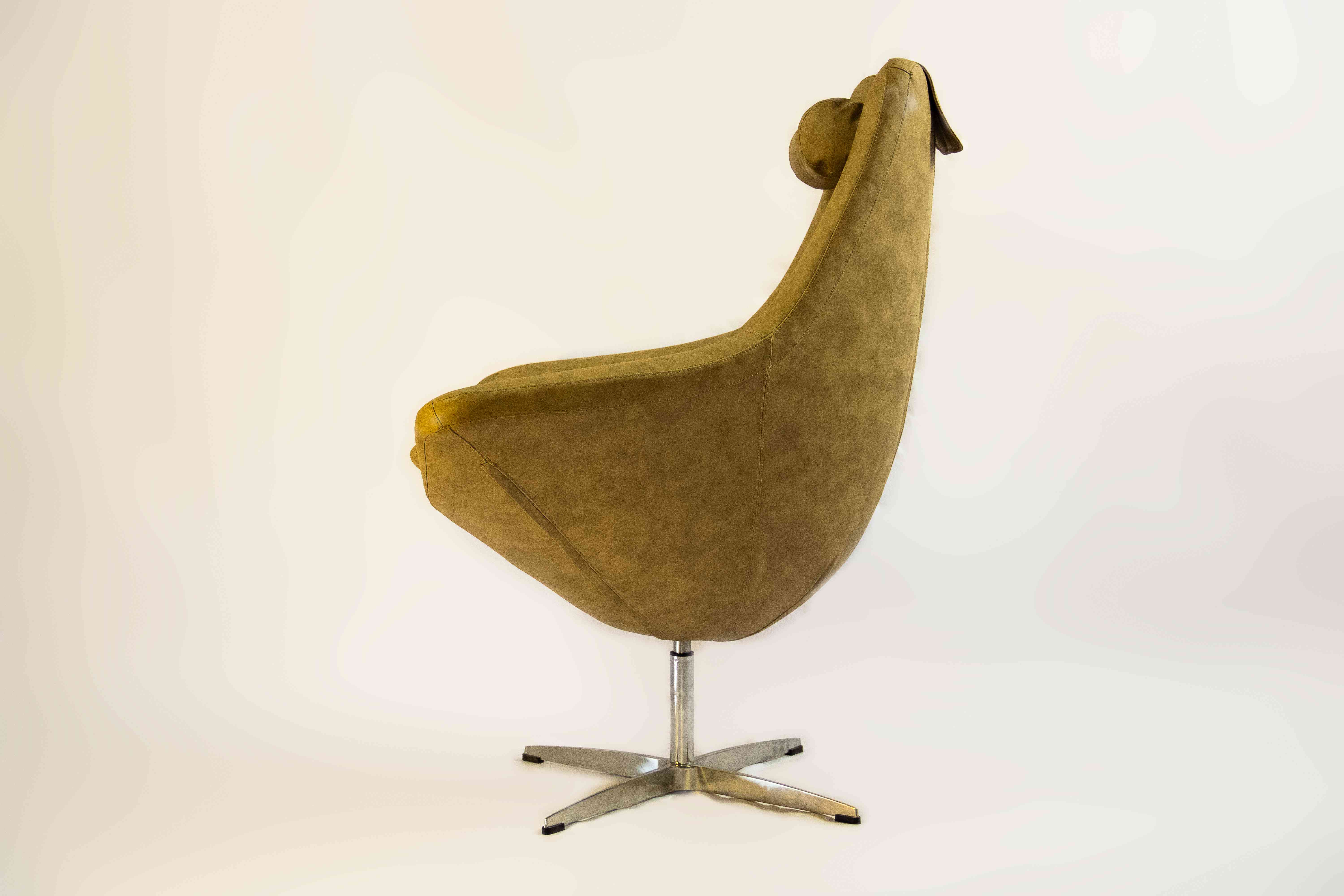 Swan Chair Back View